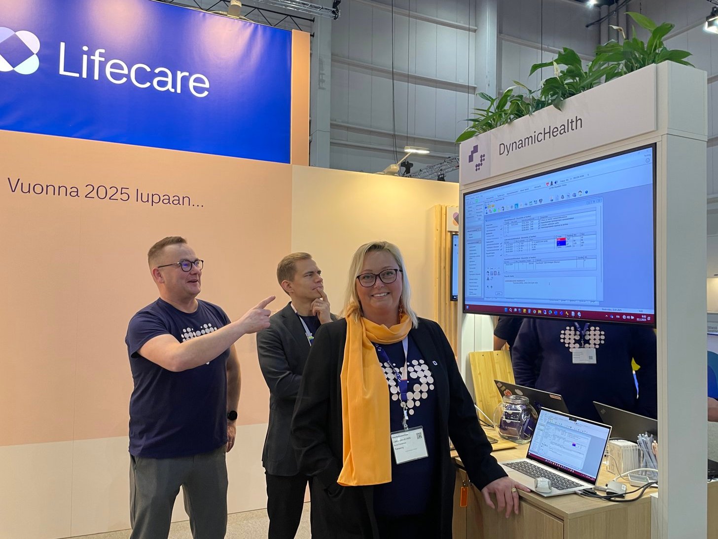 DynamicHealthin tiimi tammikuun Lääkäripäivillä: Marko Pyy (vas.), Antti Vesala ja Anna Forsblom. 